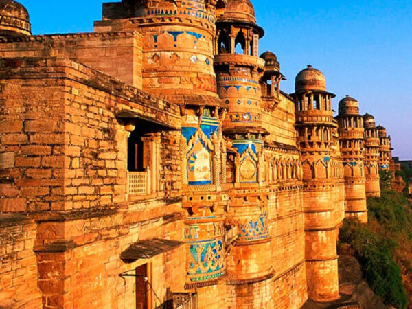 Wildlife, temples & scenic beauty together