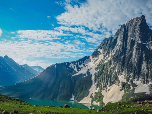 Snowy valleys & heavenly landscapes await